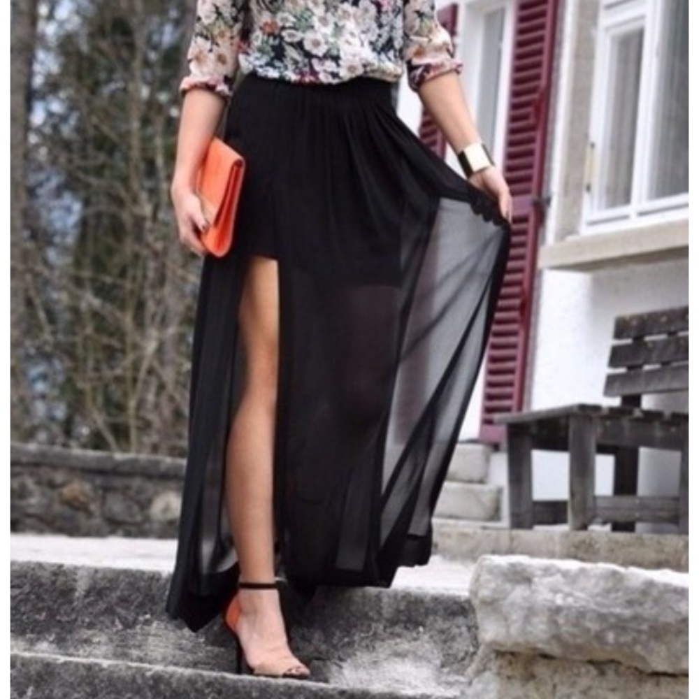 H & M Maxi skirt